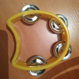 lemonlala Plastic Musical Percussion Tambourines, Dual Alloy Recording Combo Tambourine, Cutaway Half Blossom with 4 Bells photo review