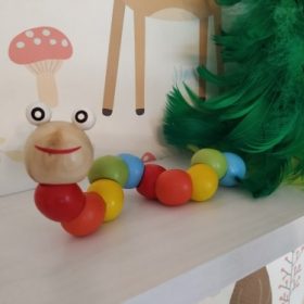 nicebands Toy Caterpillar, Simulation Caterpillar Wooden Twisted Worms Children Early Educational Toys for 1 2 3 Children & Kids Boys and Girls photo review