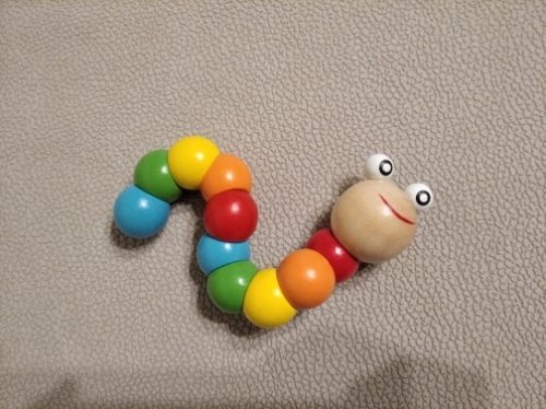 nicebands Toy Caterpillar, Simulation Caterpillar Wooden Twisted Worms Children Early Educational Toys for 1 2 3 Children & Kids Boys and Girls photo review